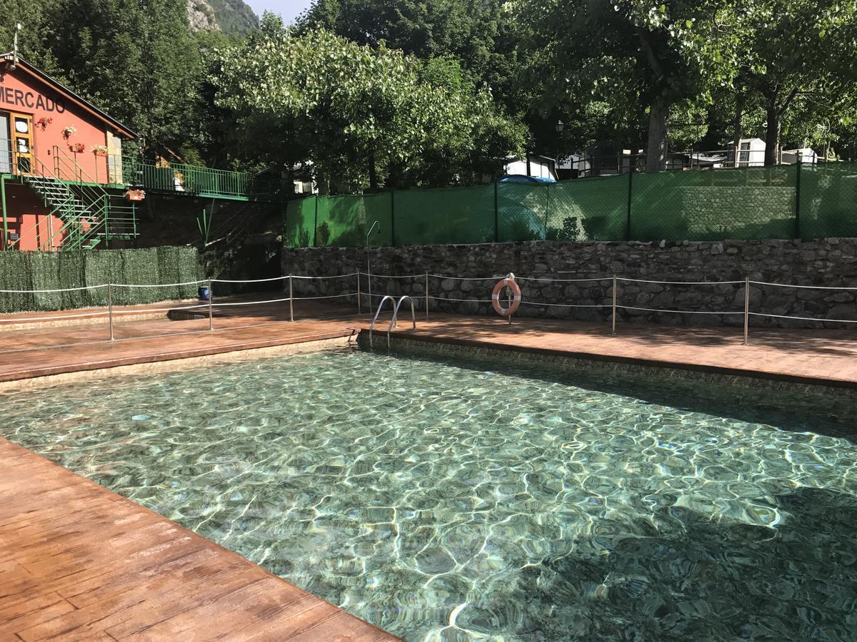Camping Aneto Benasque Exterior foto